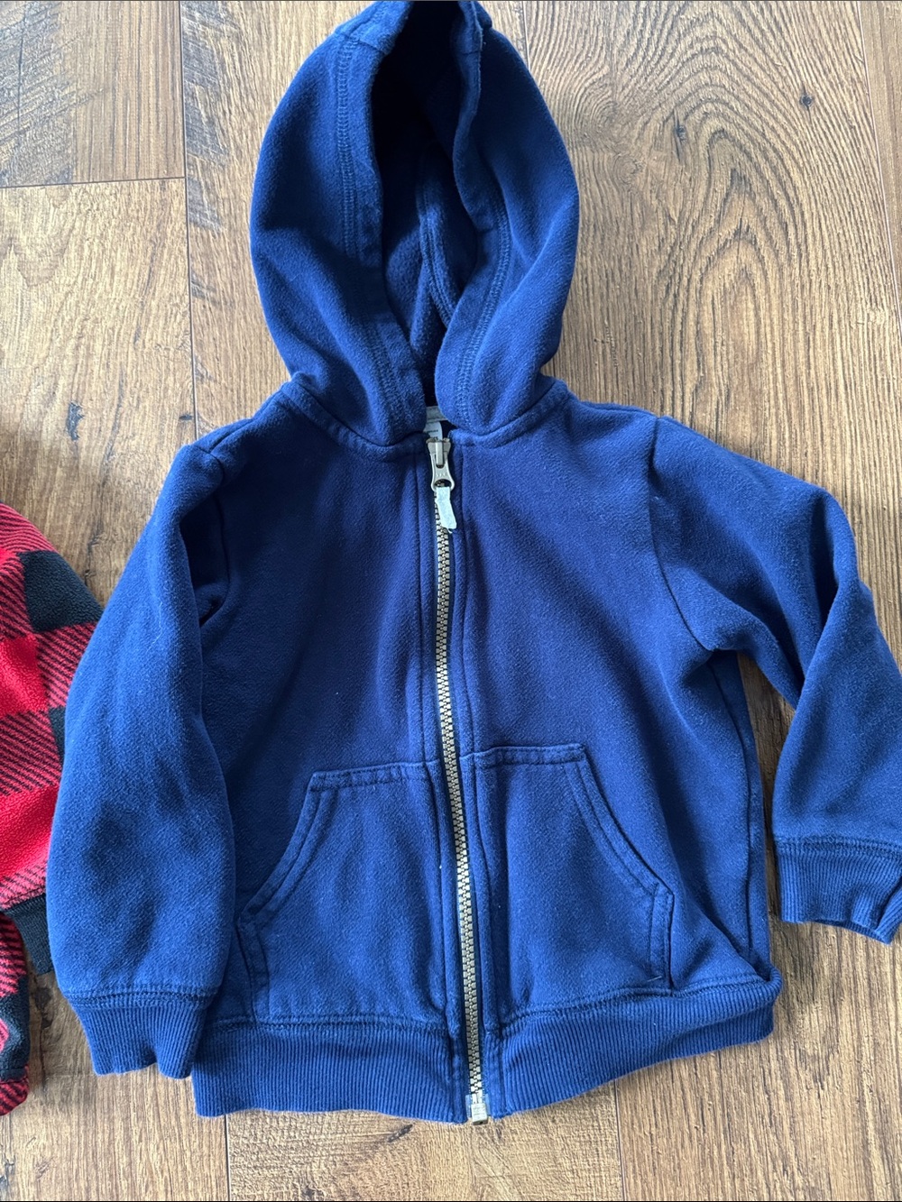 Bundle of toddler boy fall and winter tops, size 3T, Old Navy & Carter’s - Picture 9 of 14